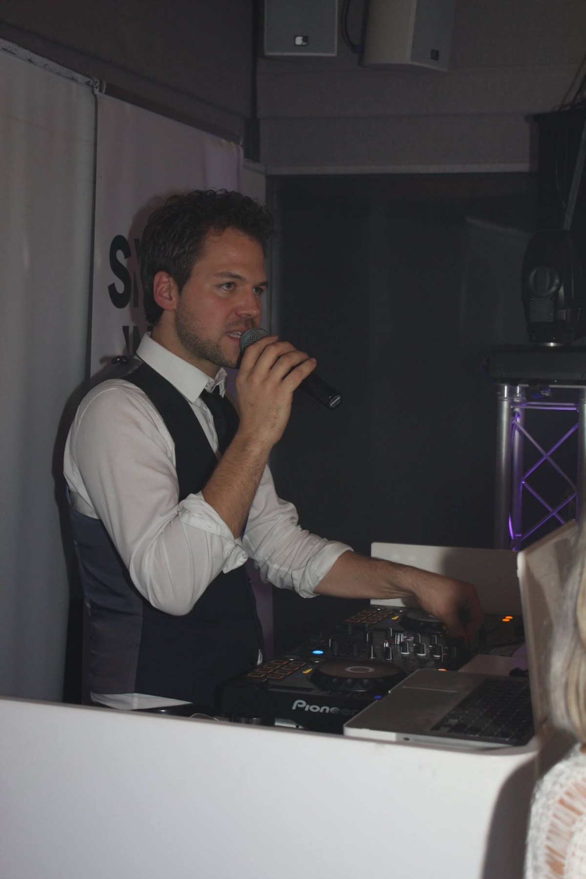 Singer in Suit