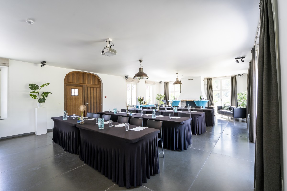 Lozer Lodge