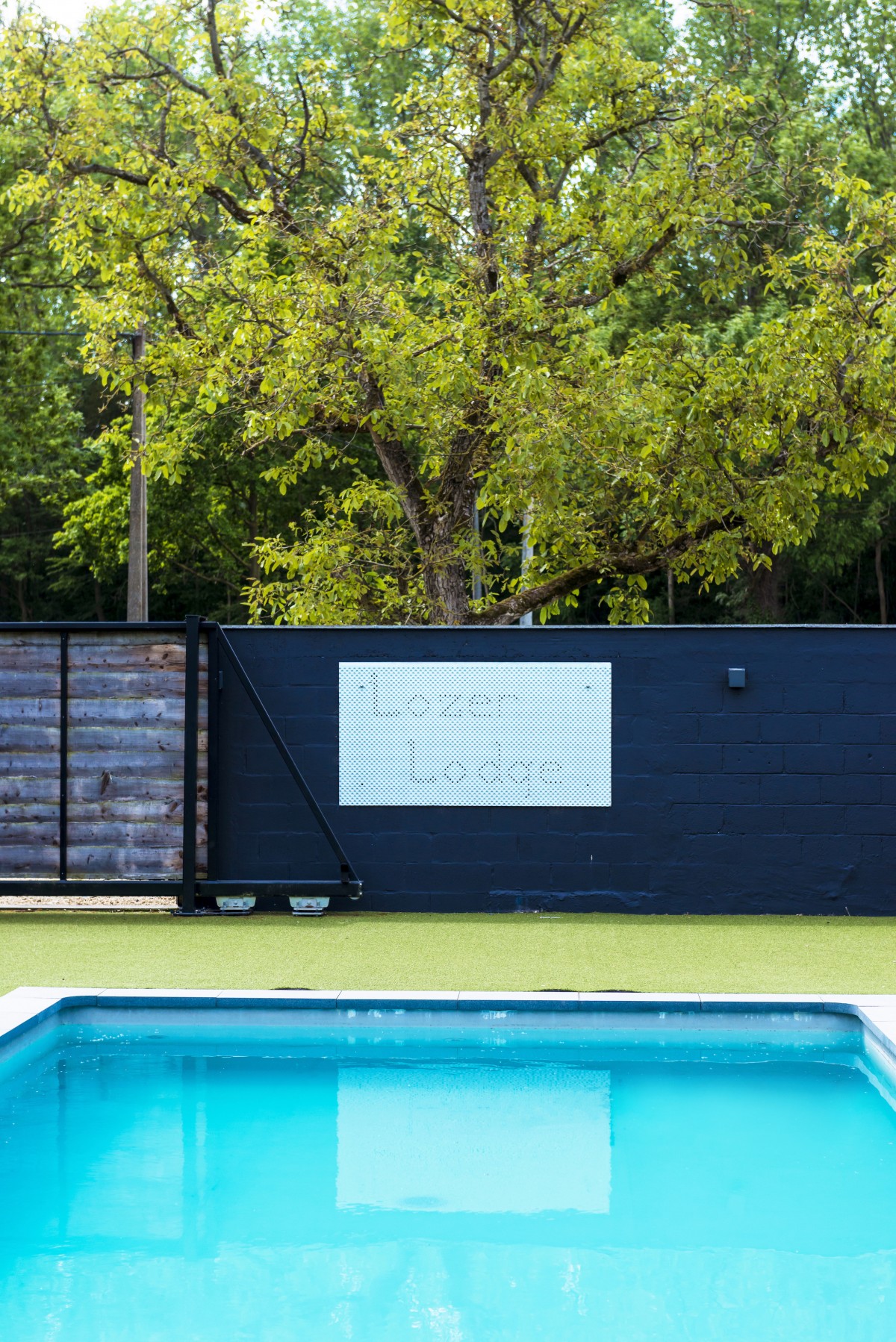 Lozer Lodge