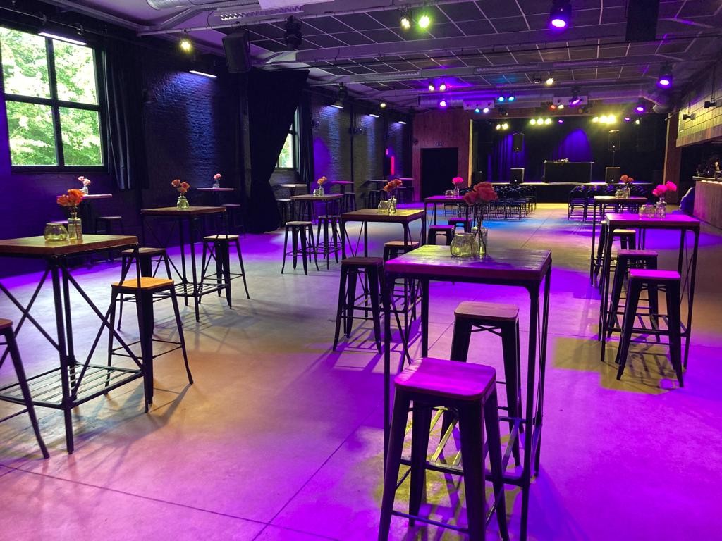 Hangar 27