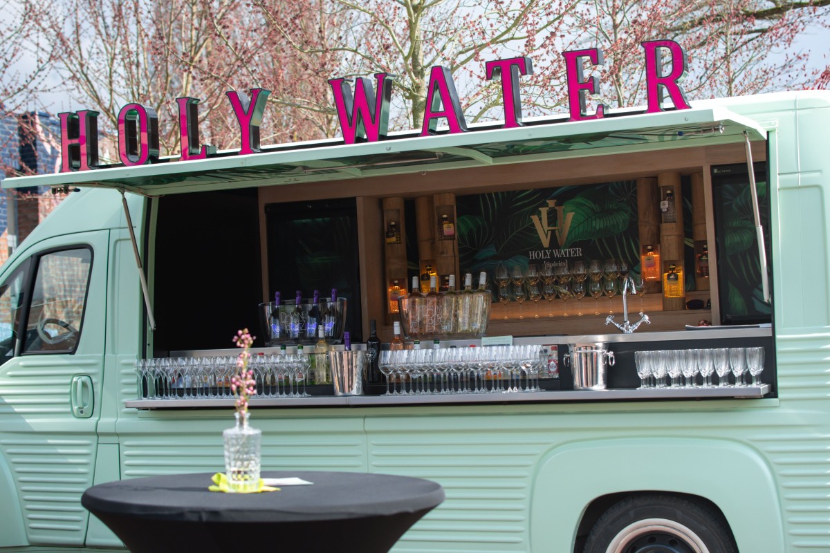 Holy-Water Drinkstruck