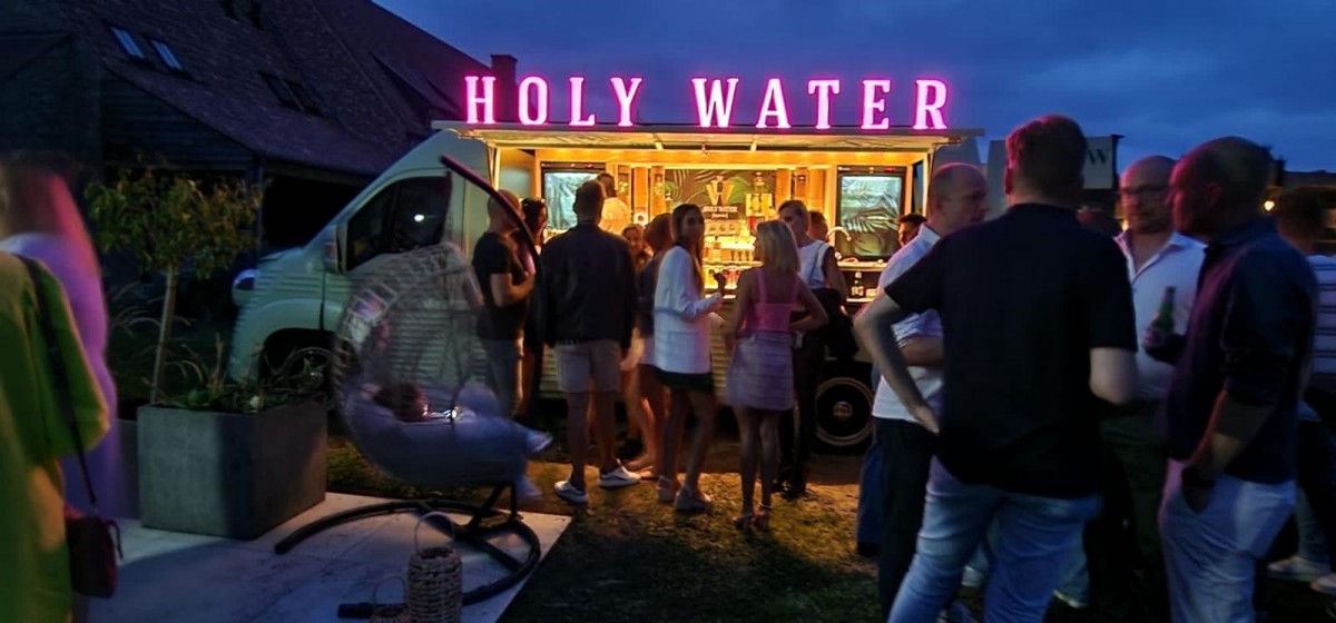 Holy-Water Drinkstruck
