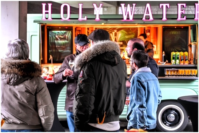 Holy-Water Drinkstruck