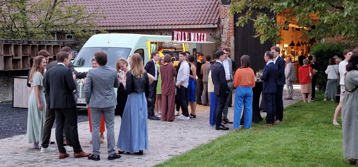 Holy-Water Drinkstruck