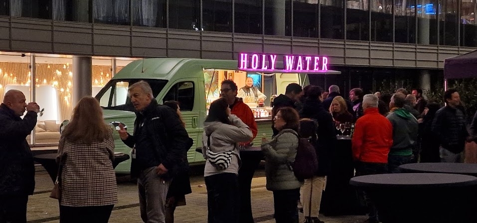 Holy-Water Drinkstruck