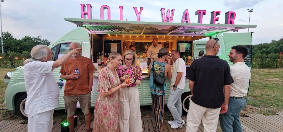 Holy-Water Drinkstruck