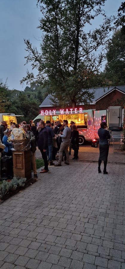 Holy-Water Drinkstruck