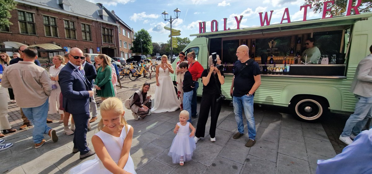 Holy-Water Drinkstruck