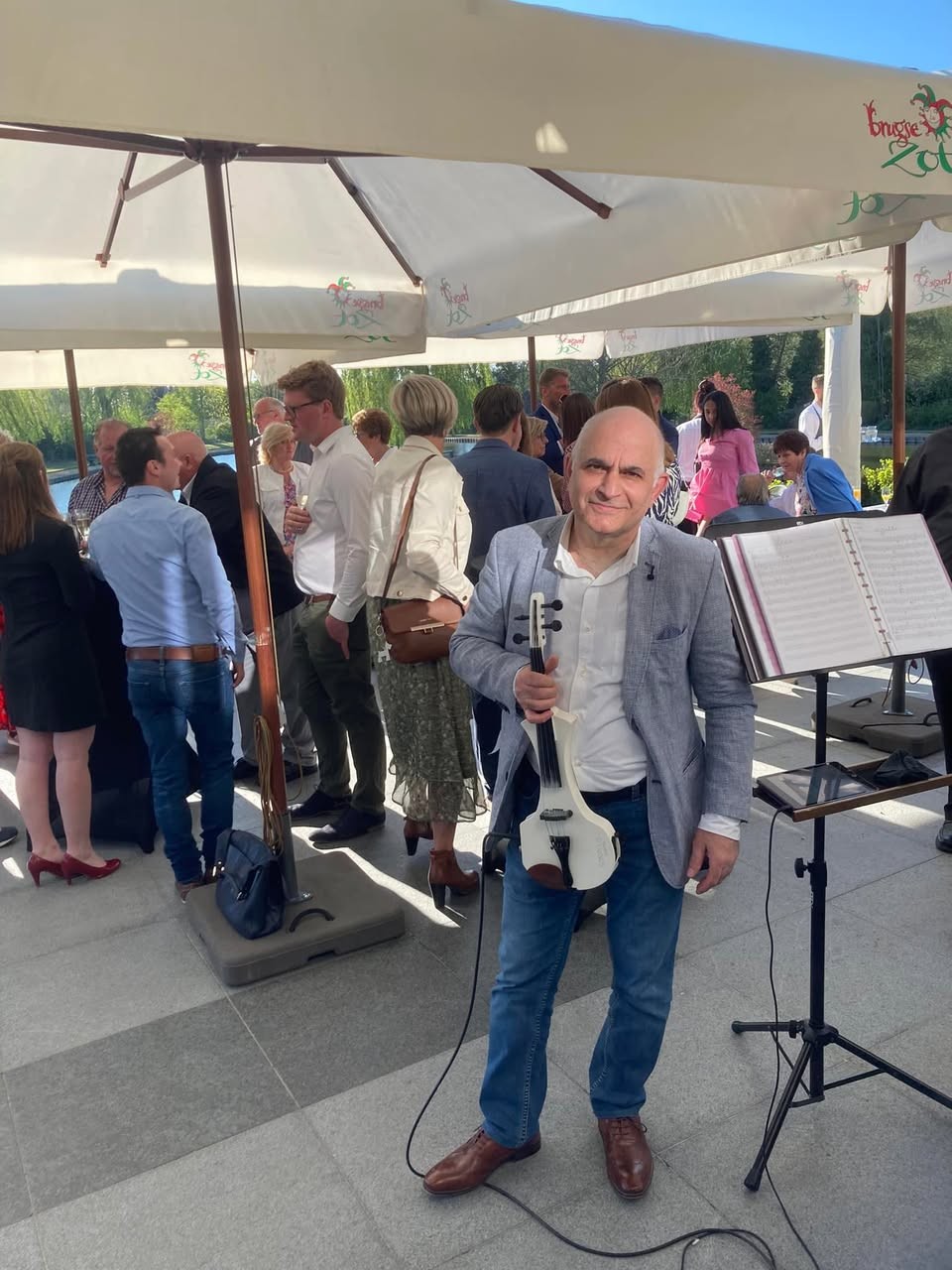 Violist Ara Hakobyan