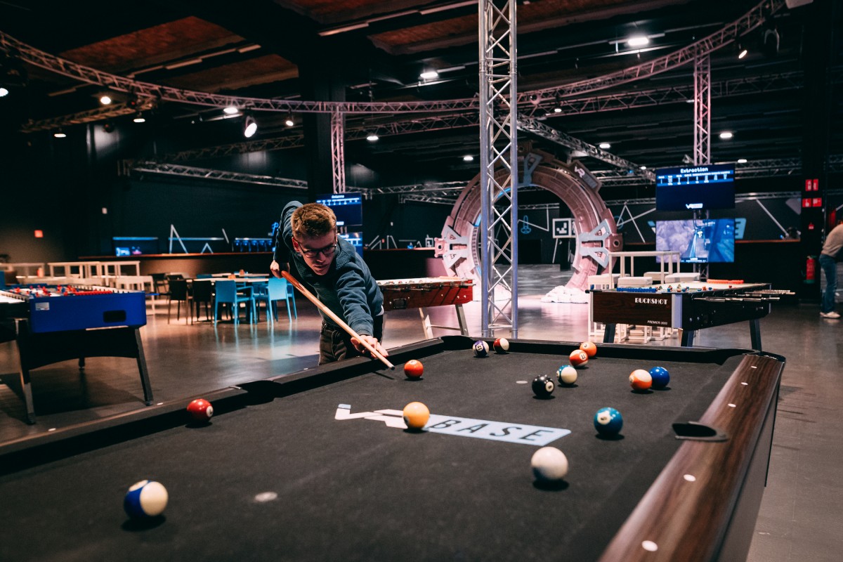 VR Base Mechelen