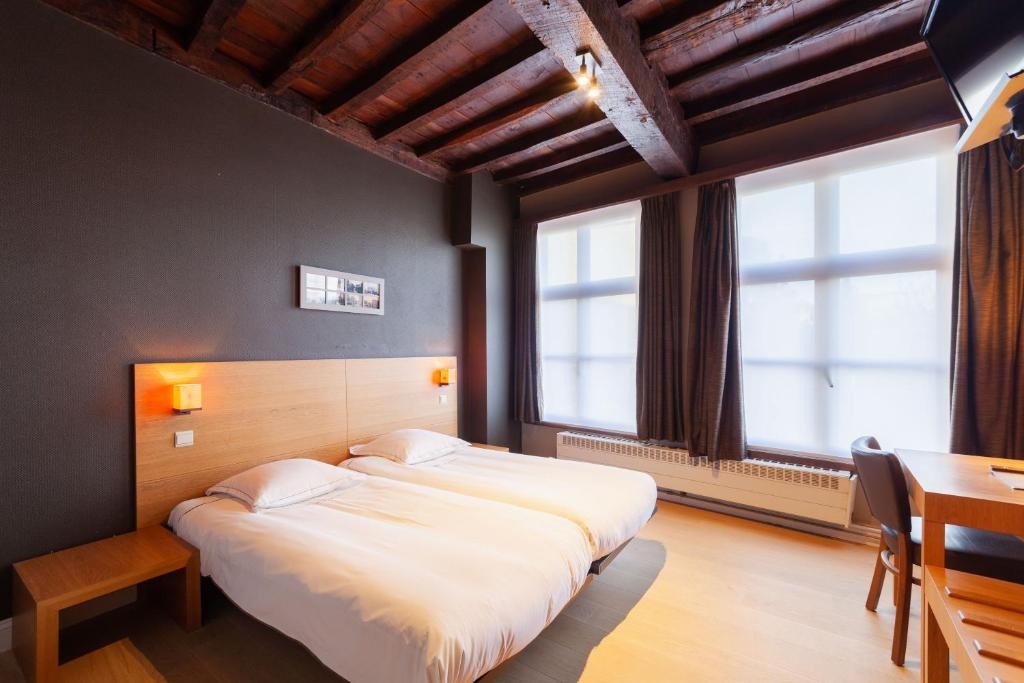 Hof van Aragon