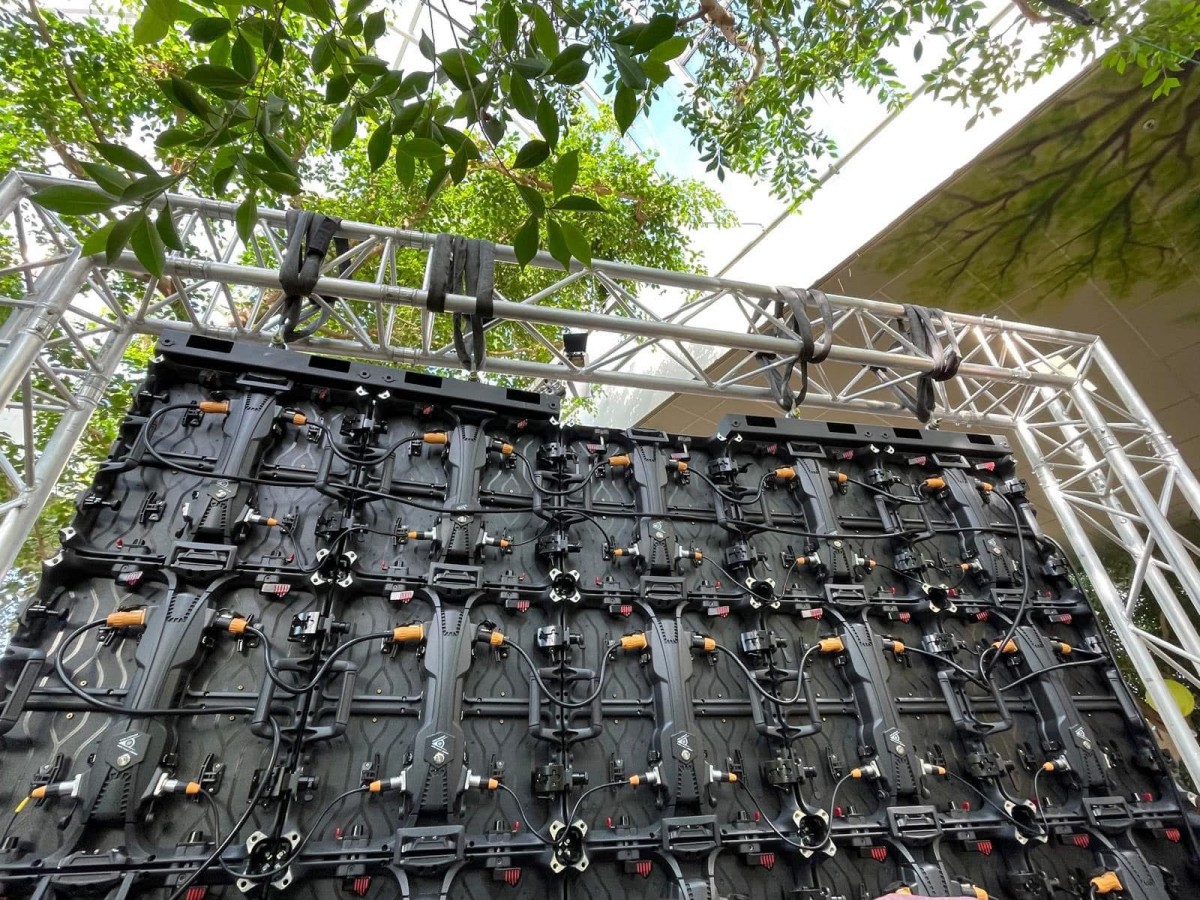 LED Walls by KRPRO