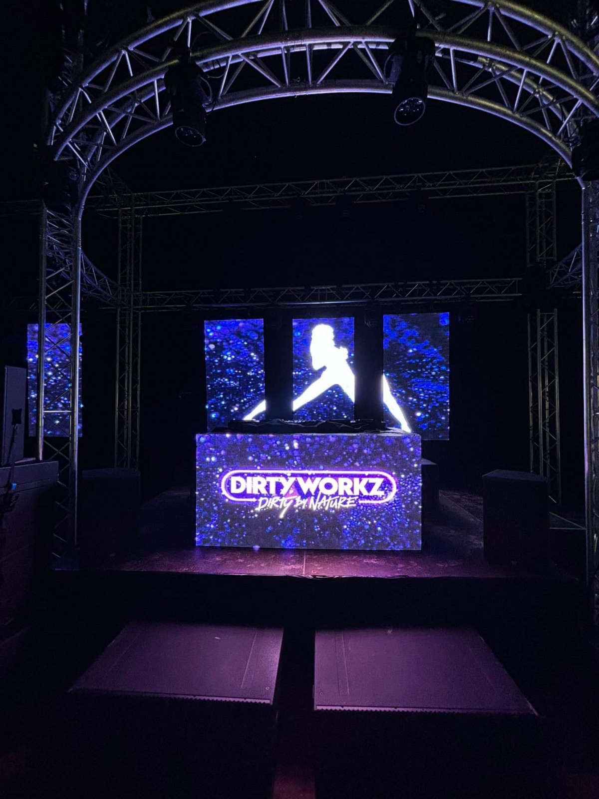 LED Walls by KRPRO