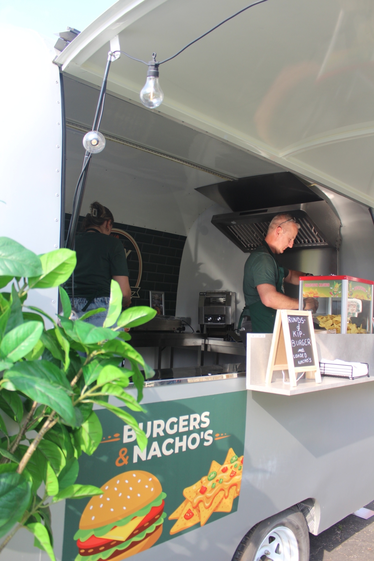 ANNY food on wheels
