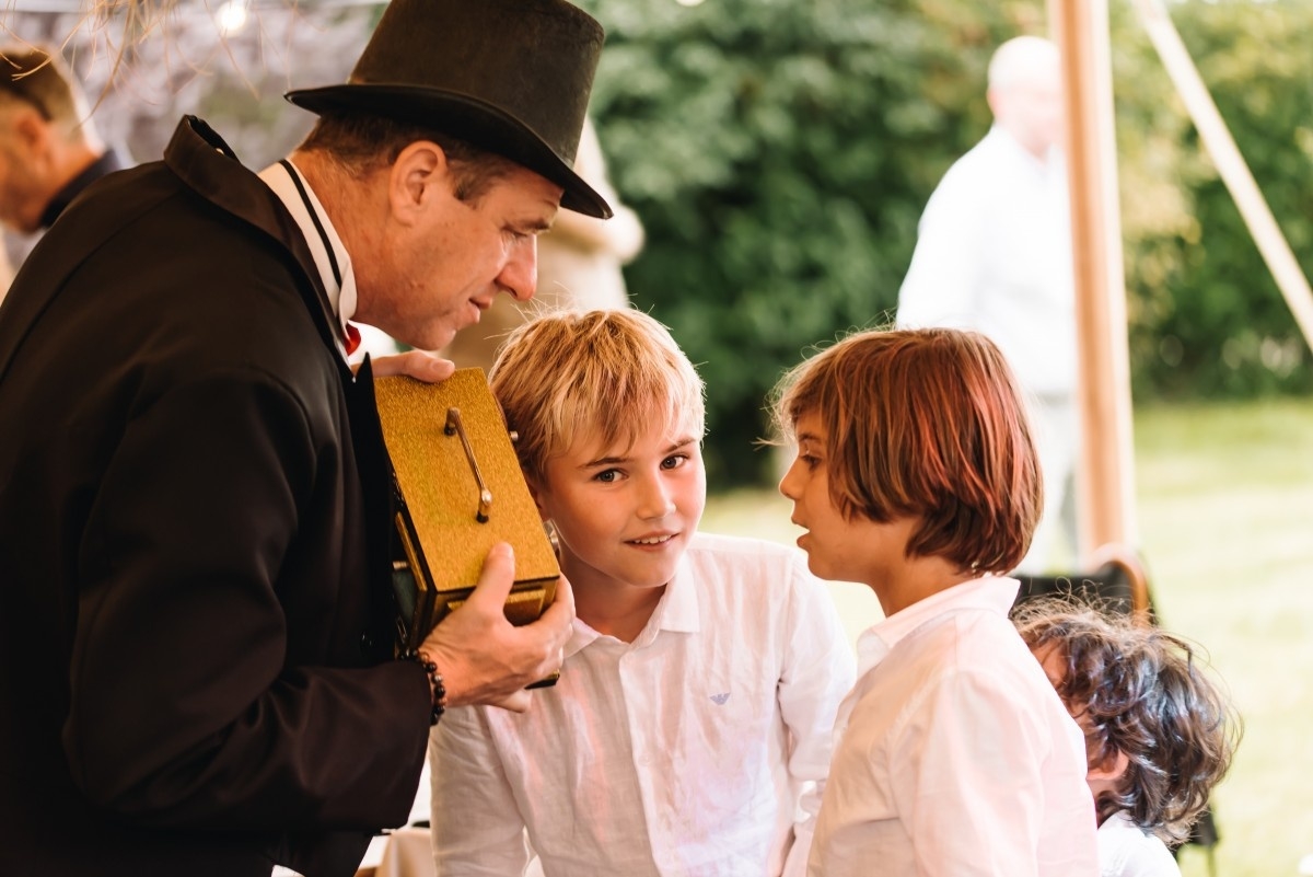 Een kindergoochelaar boeken voor een kinderfeestje