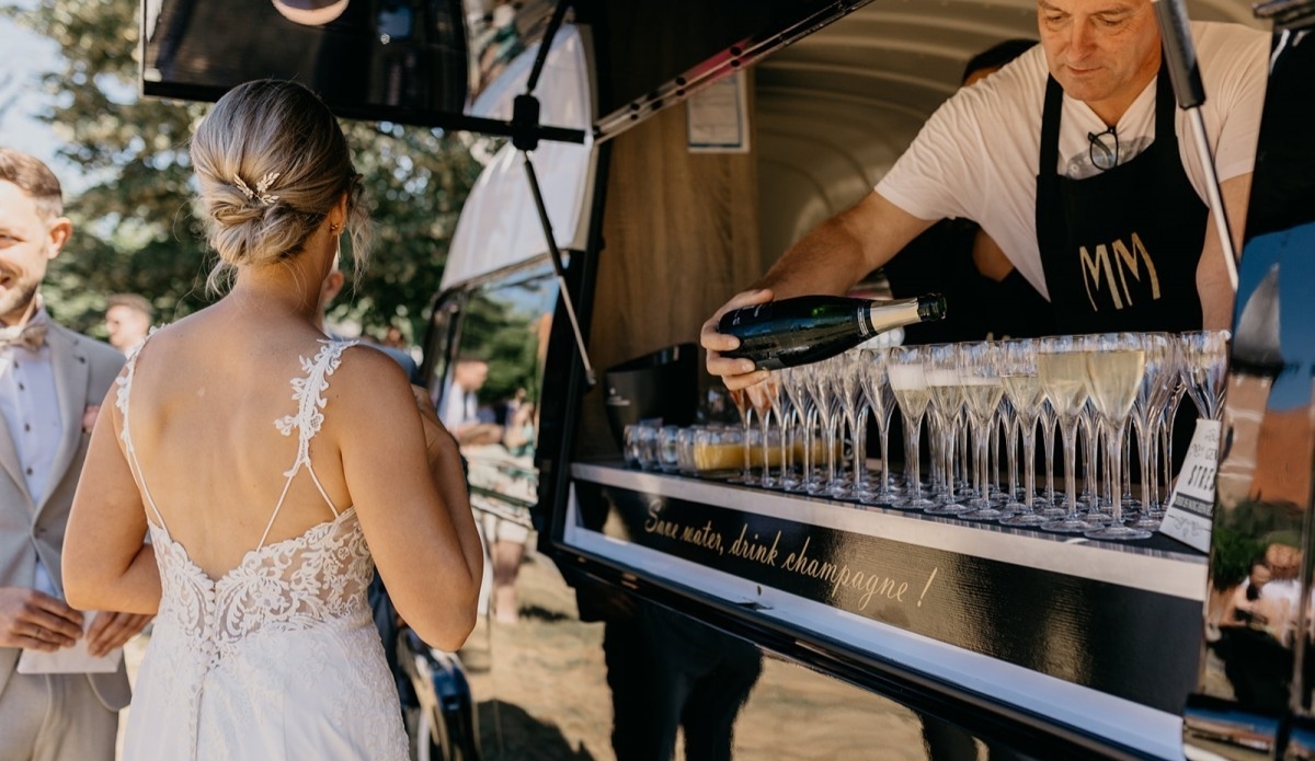 Foodtrucks op je trouwfeest in 2026: trends, kosten en tips
